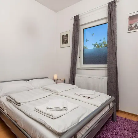 Apartament 2 Bedroom Cozy In